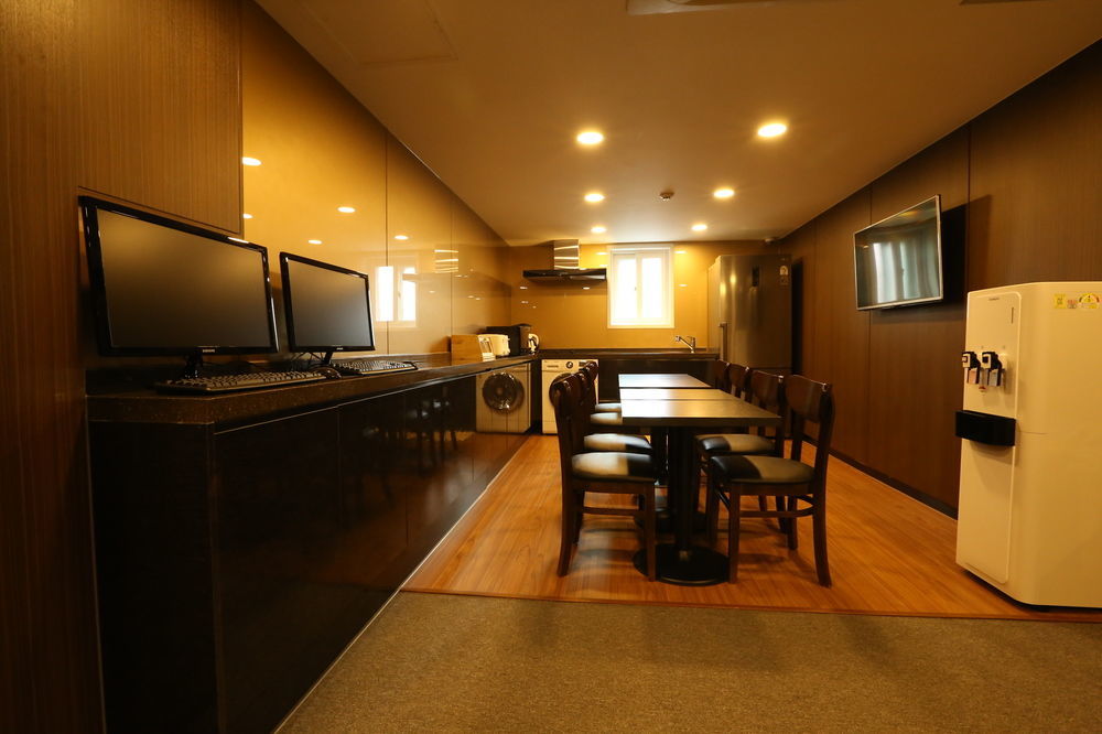 Philstay Dongdaemun Avenue Сеул Екстер'єр фото
